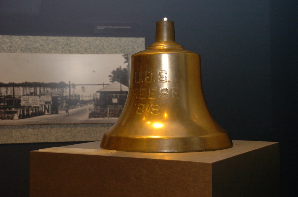 Ship's bell from USS Breese (DD 122)