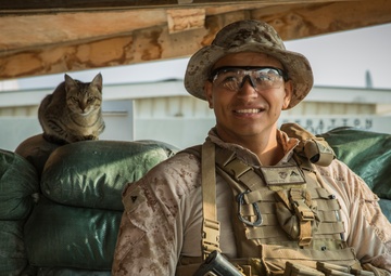 ACMC Visits Marines and Sailors with 5th Marine Expeditionary Brigade