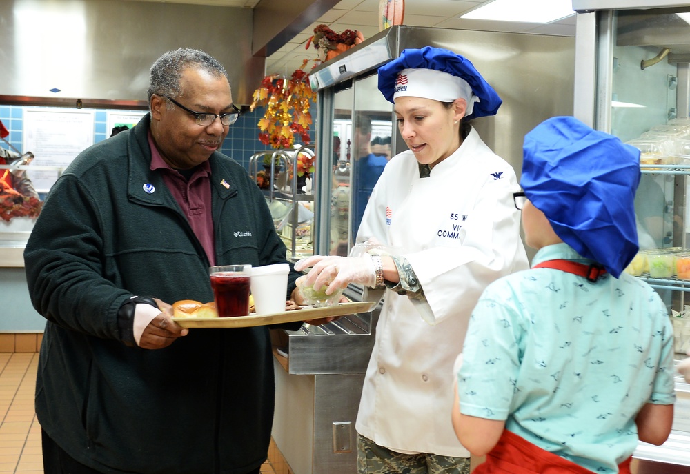Serving Thanksgiving to Airmen and Veterans