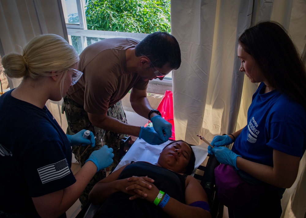 USNS Comfort Personnel Provide Treatment at One of Two Medical Sites in Riohacha, Colombia