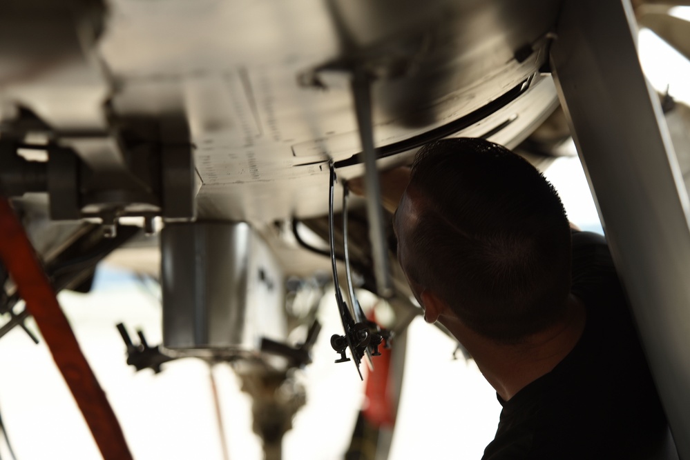 F-16 VDT prepares at Shaw AFB