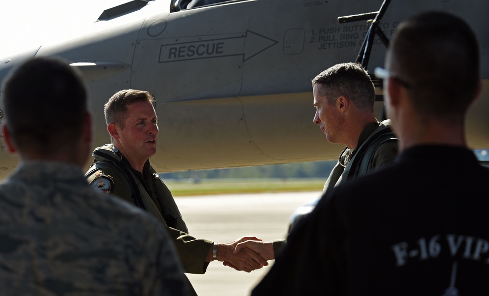 F-16 VDT prepares at Shaw AFB