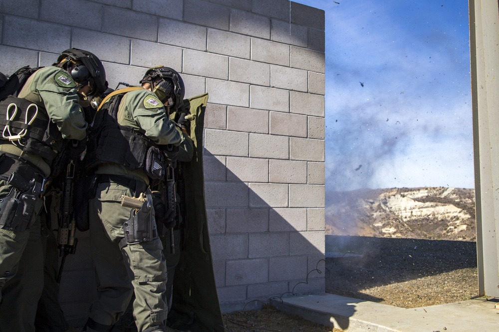 BOOM! Marines with SRT rehearse breaching techniques