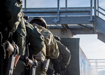 BOOM! Marines with SRT rehearse breaching techniques