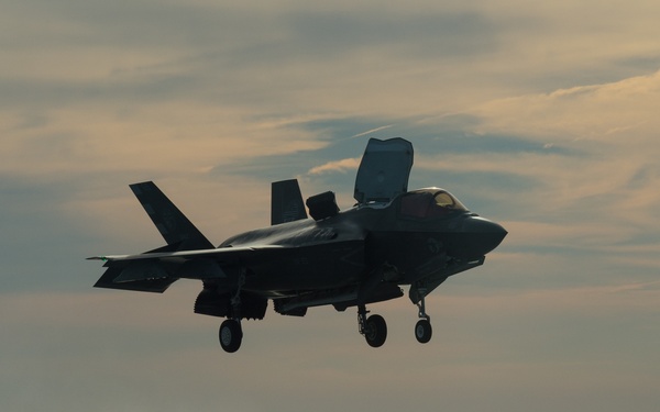 ITF First of Class Flight Trials (Fixed Wing) activities aboard HMS Queen Elizabeth, week of Nov. 4