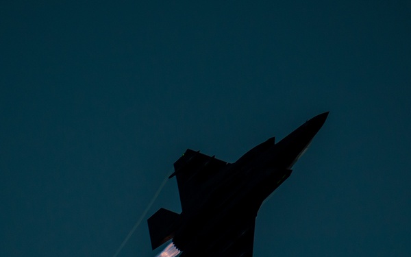 ITF First of Class Flight Trials (Fixed Wing) activities aboard HMS Queen Elizabeth, week of Nov. 4