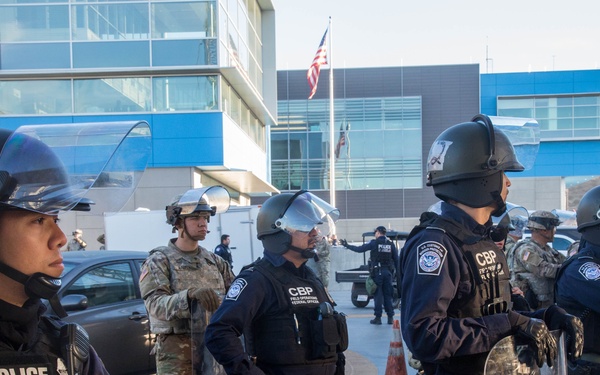 ***CBP region IX Approved 181129*** 93rd Military Police Battalion Conducts Civil Disturbance Training with CBP