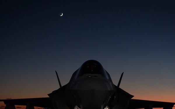 ITF First of Class Flight Trials (Fixed Wing) activities aboard HMS Queen Elizabeth, week of Nov. 4