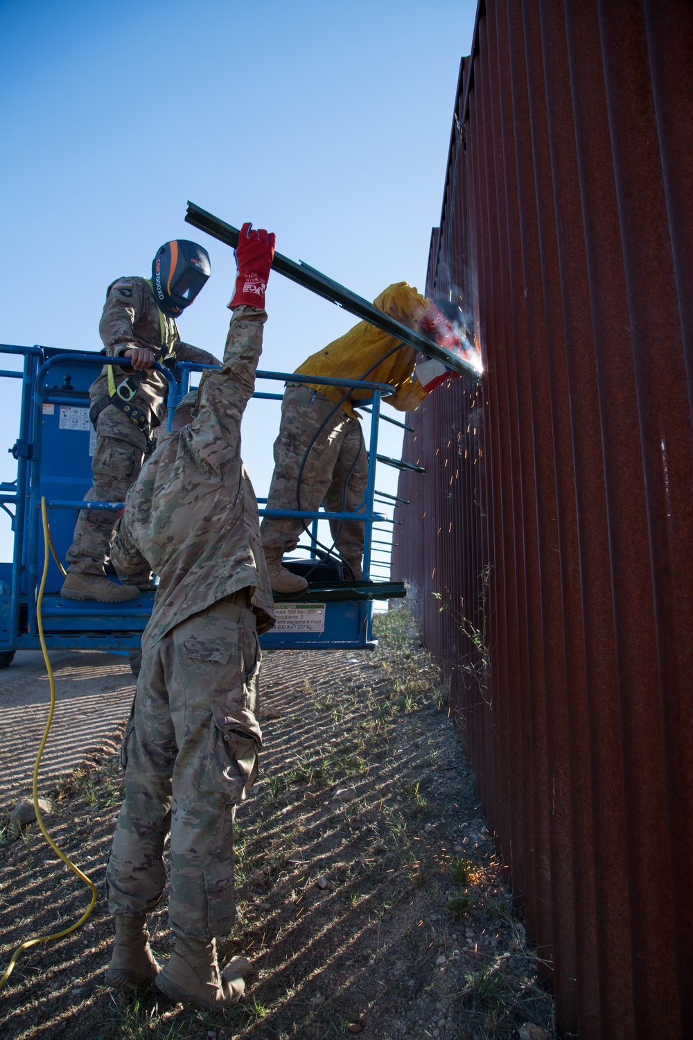 937th Route Clearance Company installs C-Wire in Arizona