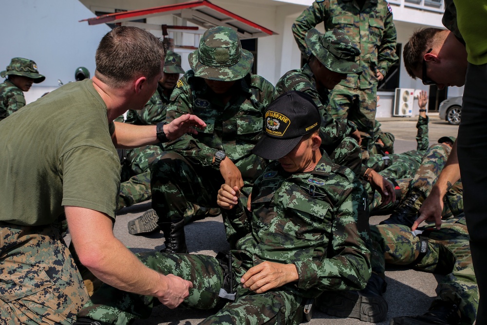 Marines, Thai Military Conduct Casualty Care Training During HMA 19-1