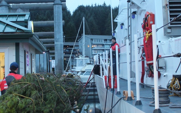 Coast Guard Cutter Liberty crew assists U.S. Forest Service