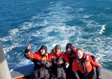 Coast Guard rescues 4 from demasted, disabled sailboat 100 miles off NC