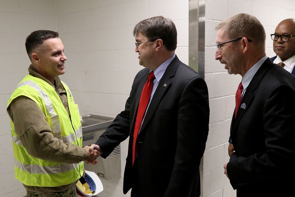 Secretary of Veterans Affairs gets firsthand look at Oklahoma health care facility construction work