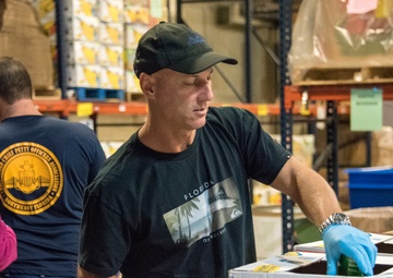 Jacksonville Coast Guard members volunteer at Feeding Northeast Florida