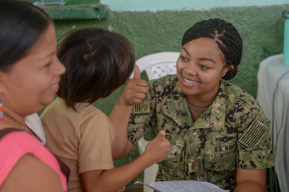 USNS Comfort Personnel Treat Patients at a Land-based Medical Site, in Colombia