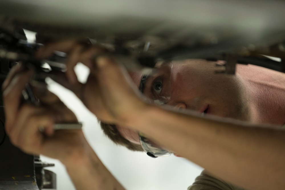 Propulsion flight keeps the flying mission going