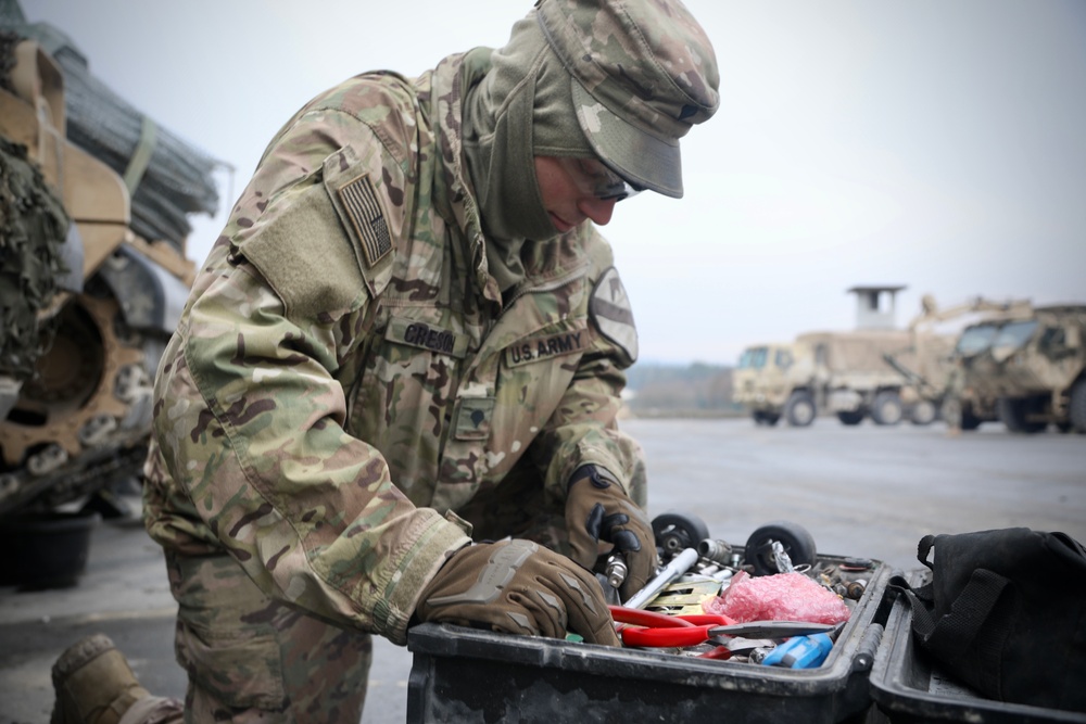 Ironhorse Soldiers of the 91st Brigade Engineer Battalion Prep for Combined Resolve XI