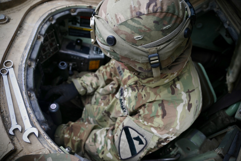 Ironhorse Soldiers of the 91st Brigade Engineer Battalion Prep for Combined Resolve XI