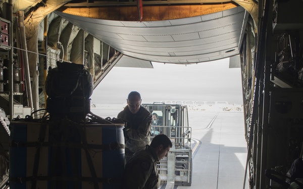 Members of the Royal Australian Air Force visit MHAFB