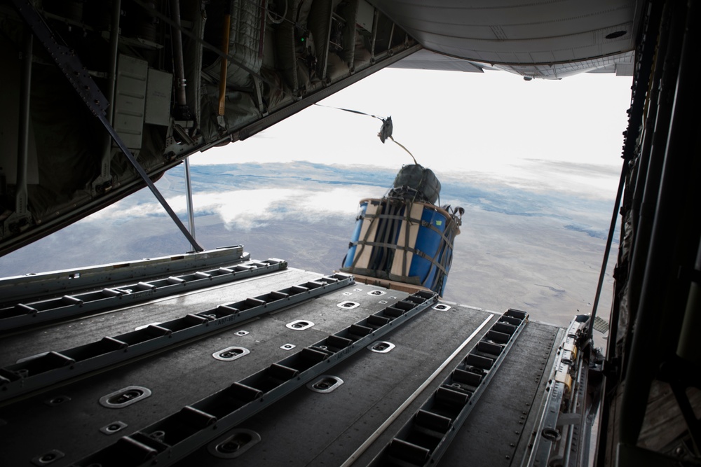 Members of the Royal Australian Air Force visit MHAFB