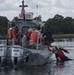 Sailors navigate Airmen through joint boating course