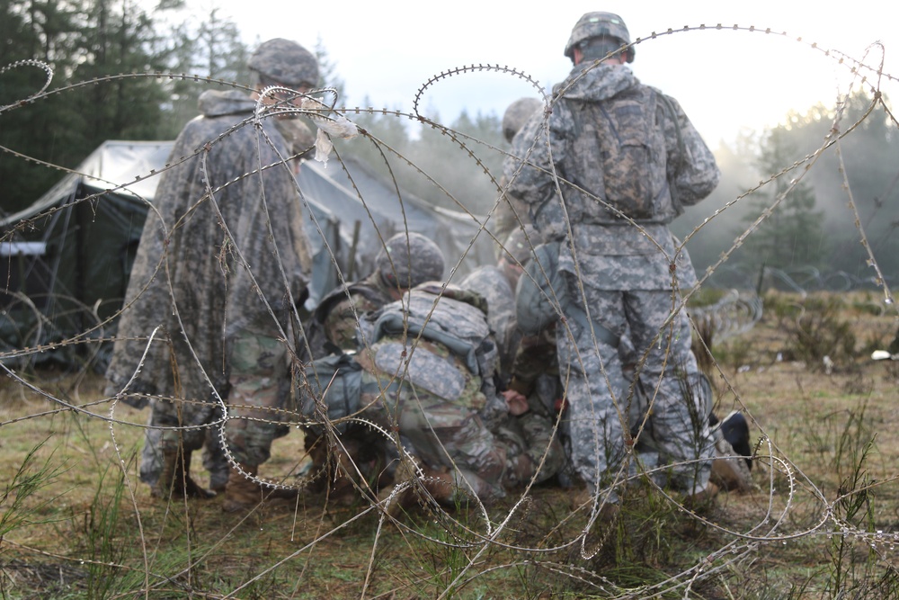 Military Police train on detainee operations