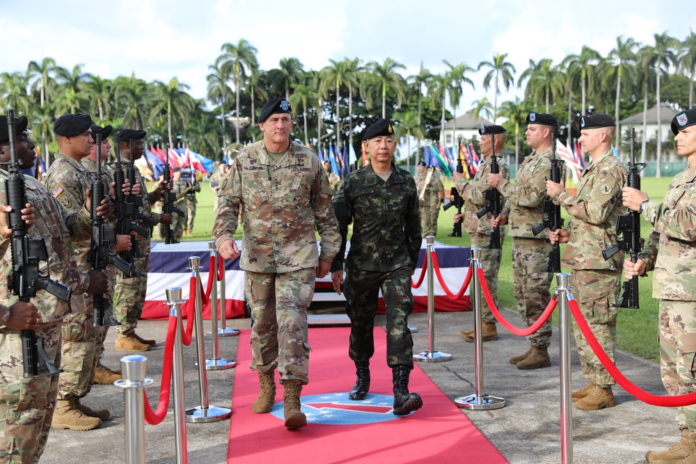 DVIDS - Images - USARPAC Honors Royal Thai Army General [Image 2 of 4]