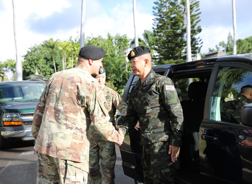 DVIDS - Images - USARPAC Honors Royal Thai Army General [Image 3 of 4]