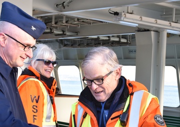 Washington State Ferry crew members presented awards for rescue efforts