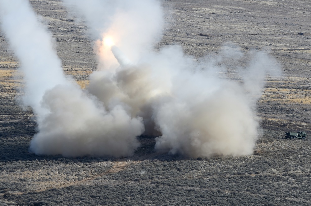 HIMARS launch artillary