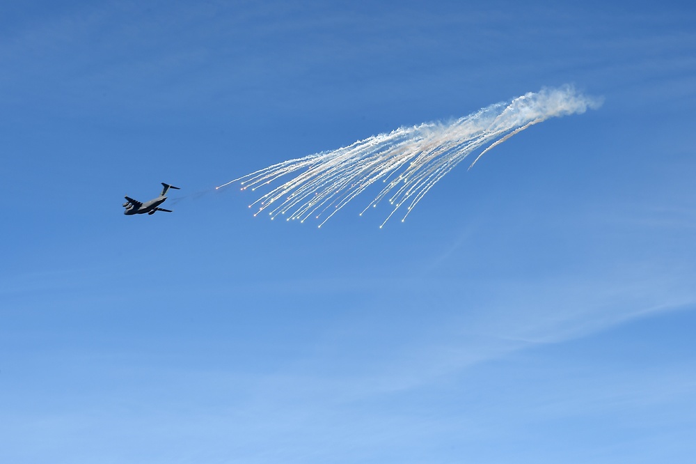 McChord C-17 releases flares