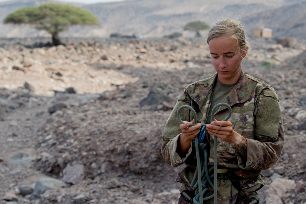 U.S. service members participate in French Desert Commando Course