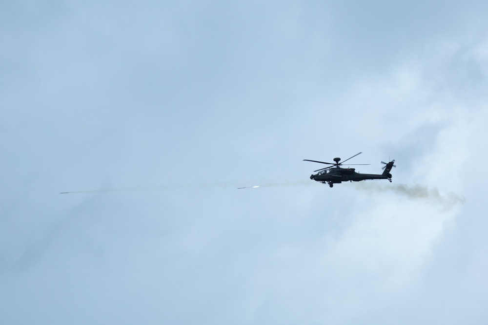 AH-64 Apache Aerial Gunnery Qualification