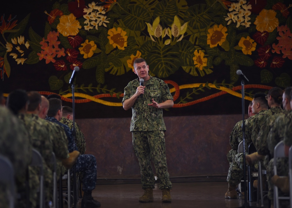 Chief of Navy Reserve Vice Adm. Luke McCollum Visits NOSC Pearl Harbor