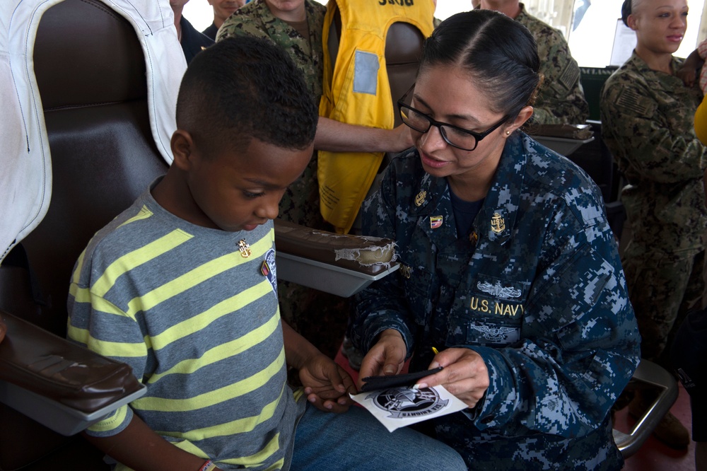 Navy Chief Returns Home to Colombia