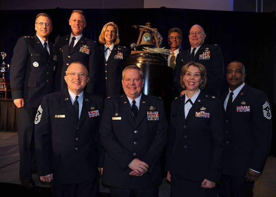 Grissom receives Raincross Trophy