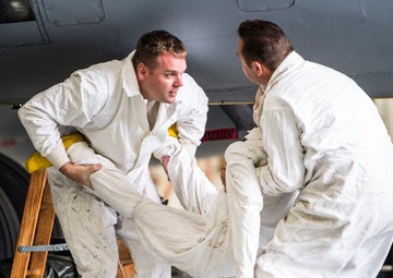 Grissom fuels training leaves no Airman behind