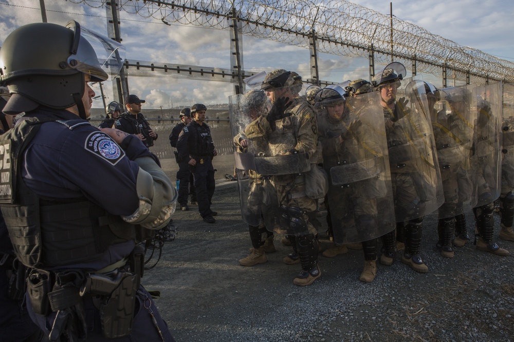 93rd Military Police Battalion conducts port of entry readiness training with U.S. Customs and Border Patrol