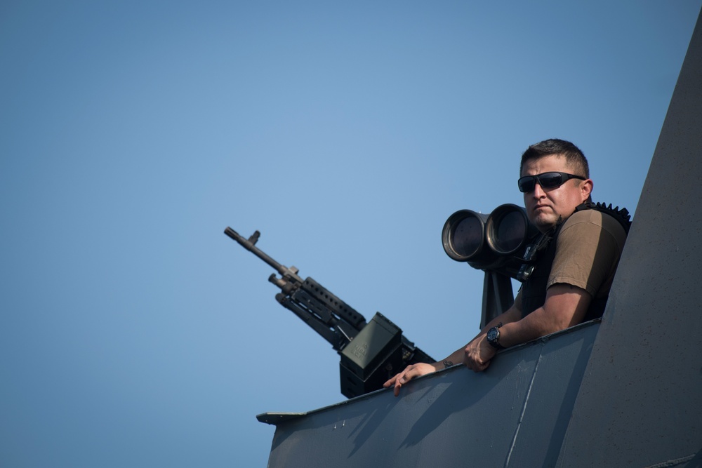 USS Jason Dunham transits Bab al-Mandeb