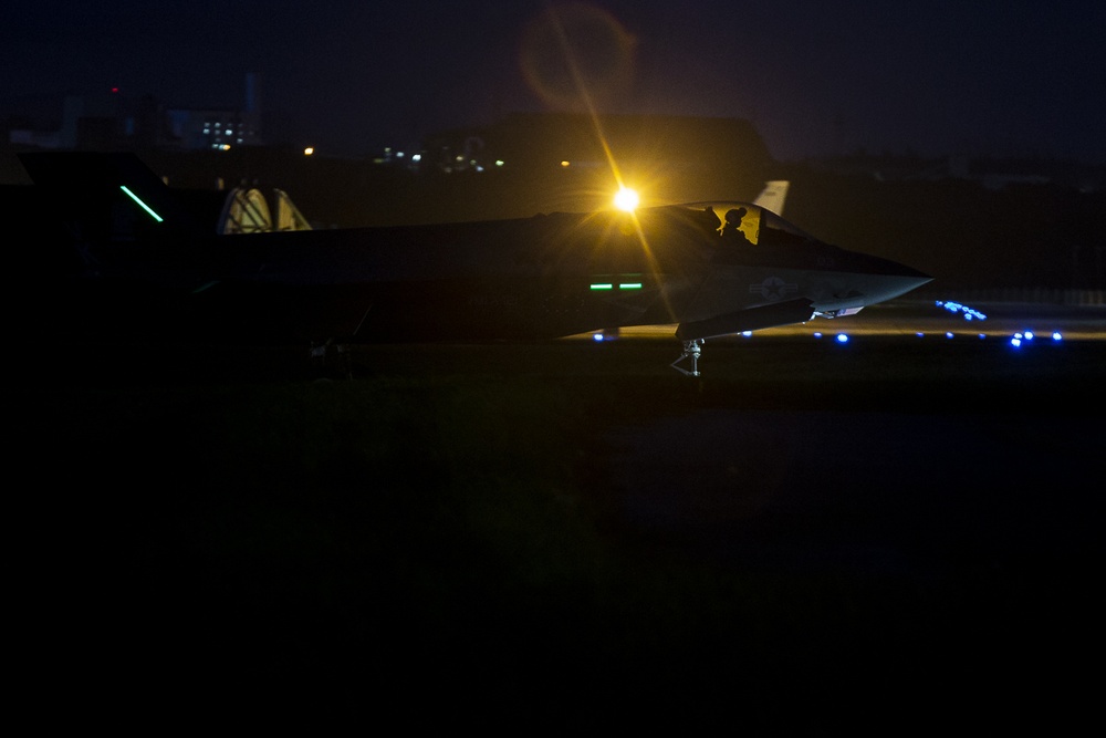 VMFA-121 aviators take to the Okinawa skies