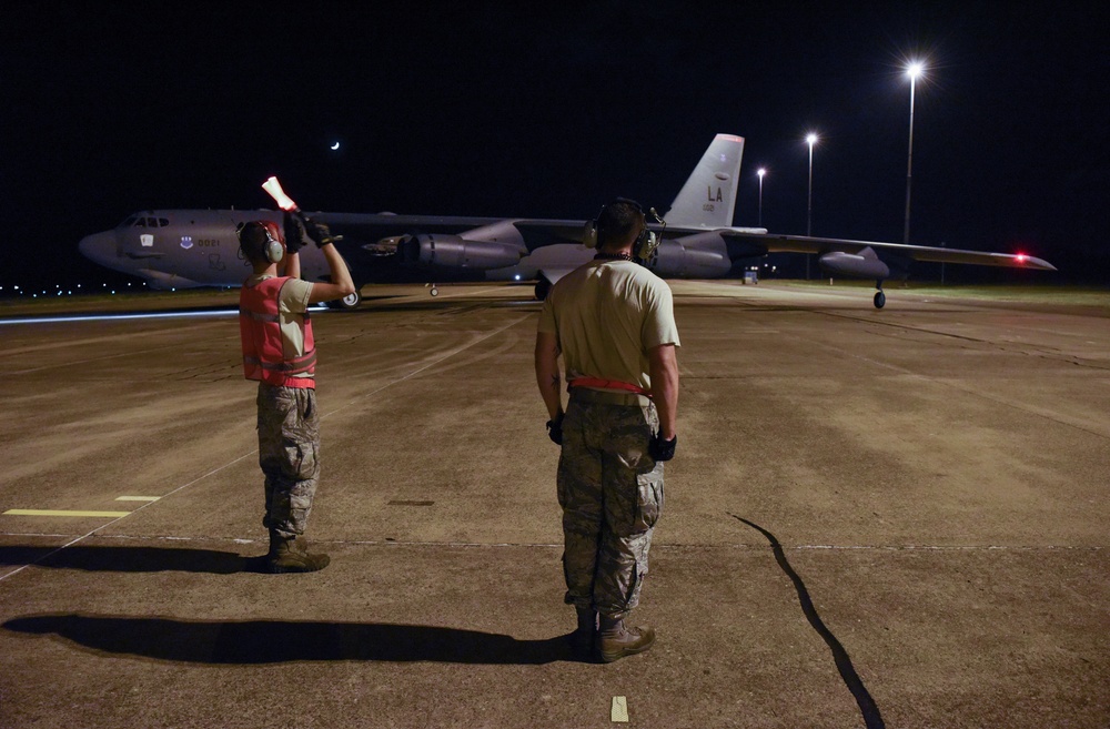 U.S., Australian air forces train, increase interoperability at RAAF Darwin