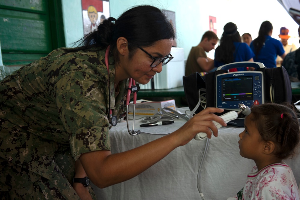 USNS Comfort Personnel Treat Patients at a Land-based Medical Site, in Colombia