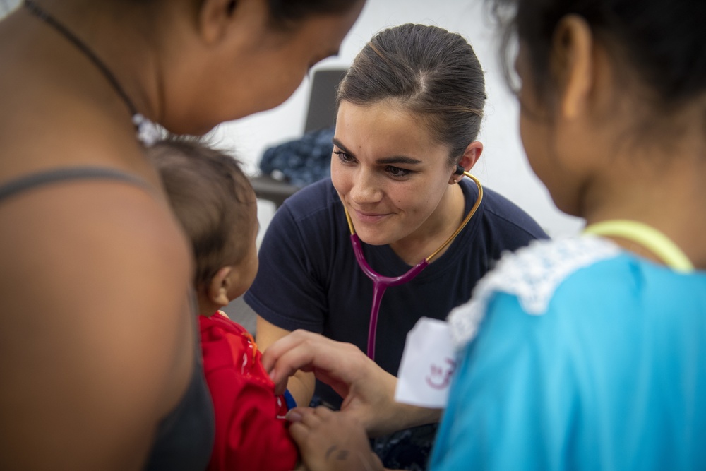 USNS Comfort Personnel Treat Patients at a Land-based Medical Site, in Colombia