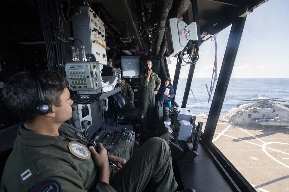 USS Somerset (LPD 25) Flight Operations