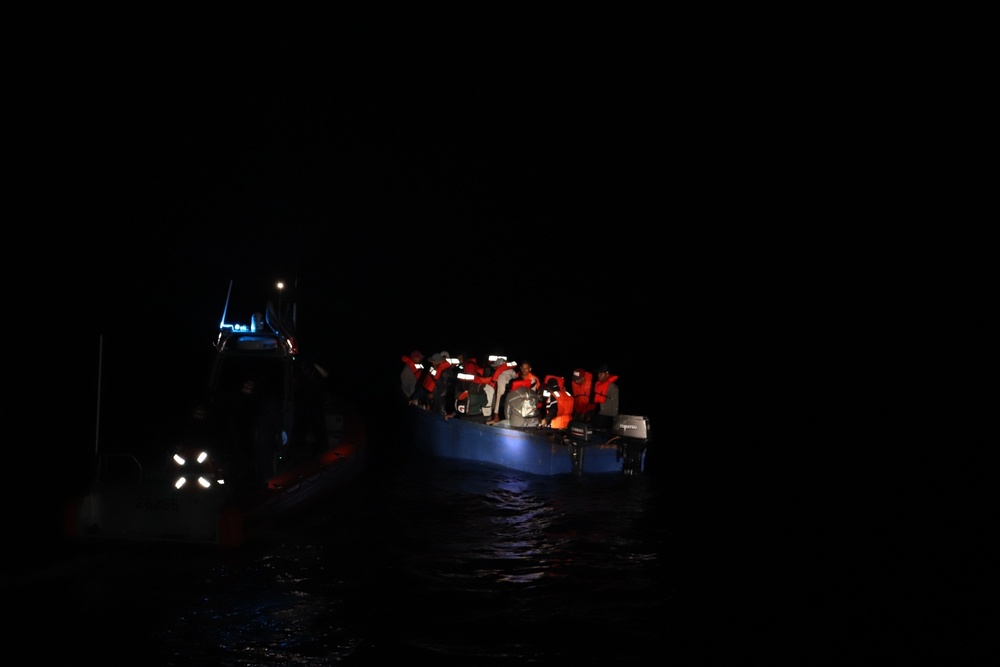 Coast Guard repatriates 21 migrants to the Dominican Republic following the interdiction of a migrant boat off Puerto Rico