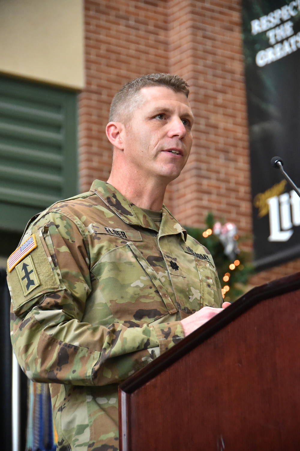 Lambeau Field sendoff for Afghanistan-bound Wisconsin Guard Soldiers
