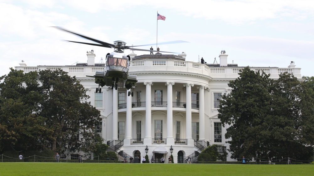 VH-92A Tests Flight Over White House