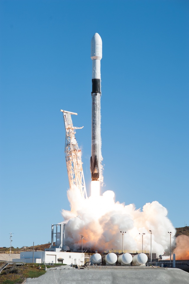 SpaceX Falcon 9 SSO-A launches from Vandenberg