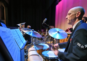 USAF Band of the Golden West Holiday Concert