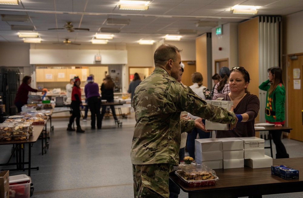 RAF Mildenhall Spouses Club hosts annual cookie drive